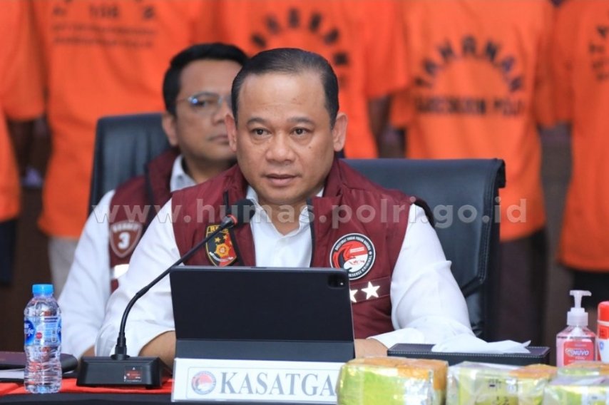 Polri Bongkar 5 Lab Narkoba Gelap, Sita Berbagai Prekursor dan Ribuan Pil Ekstasi